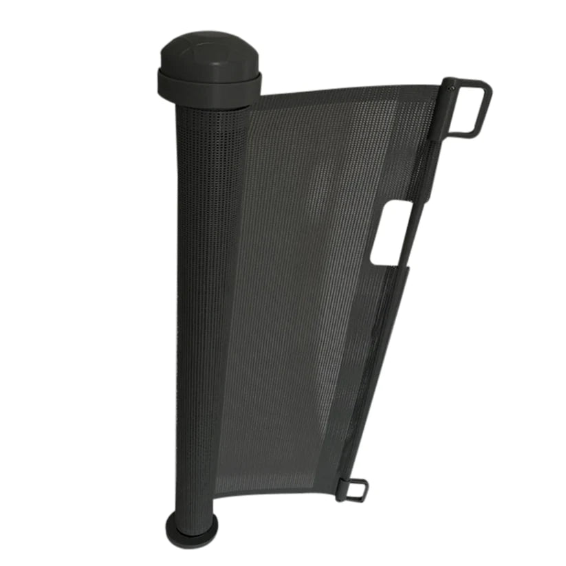 Barrière de sécurité pour chien et chat manœuvrable à une seule main . Convient pour toutes les portes INTERIEURE et EXTERIEURE. UNIVERSEL. Convient pour TOUTES LES RACES. Sécurité et tranquillité . pratique jusqu'à 1 mètre 40 de large ; installation facile et rapide ; hauteur de 86 cm ; poids 2.3 kg EXCELLENT PRODUIT Design élégant